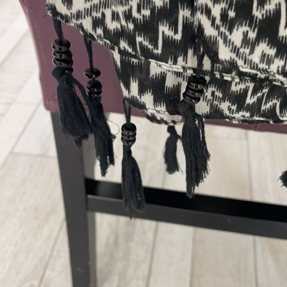 Scarf / Wrap - Picture 2 of 4